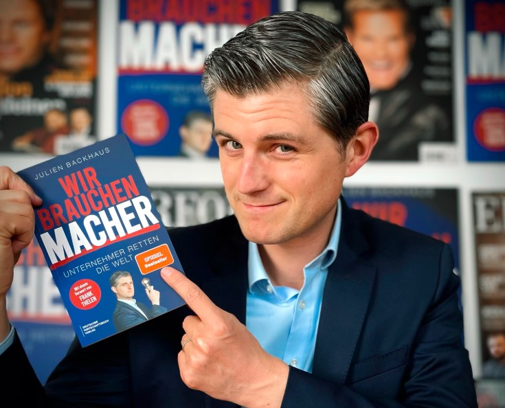 Julien Backhaus Vermögen